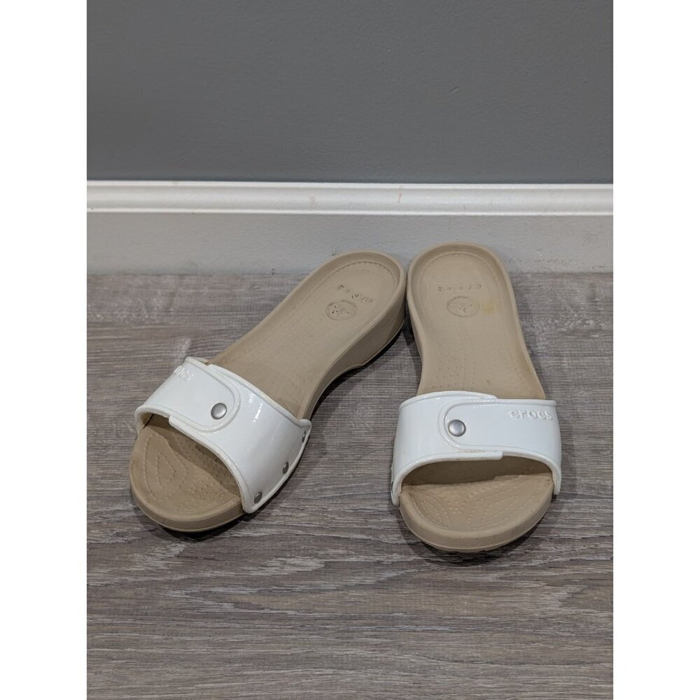 Crocs Women’s Size 8 Cobbler Slide Slip On Sandal Comfort Shoe Tan & White